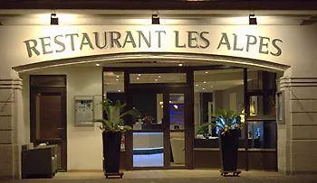 Les Alpes 3*