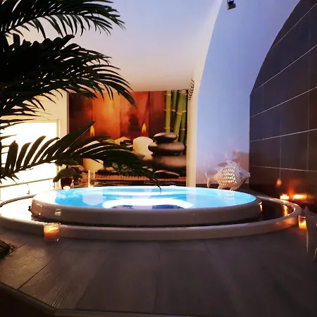 Les Alpes Hotel